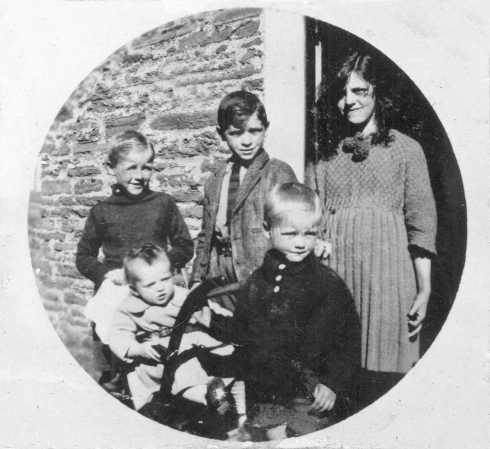 GMB as a baby with his siblings, later to become the famous Orkney poet - Stromness, Orkney Islands, Scotland