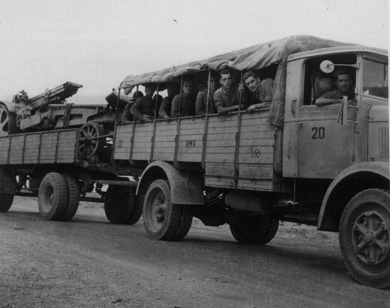 Italian soldiers on their way to Tobruk WWII Italian soldiers on their way to Tobruk. #Orkneyology.com