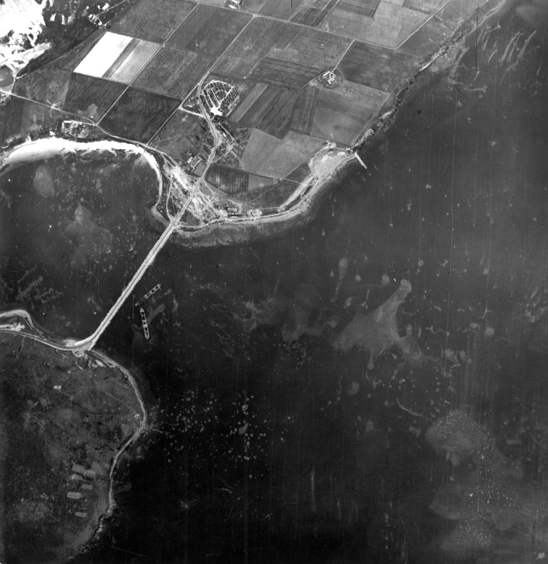 Camp 34, North Burray; Glimps Holm is at the bottom. Italian WWII prisoners of war at Camp 34, North Burray, Orkney Islands, Scotland; Glimps Holm is at the bottom. #Orkneyology.com