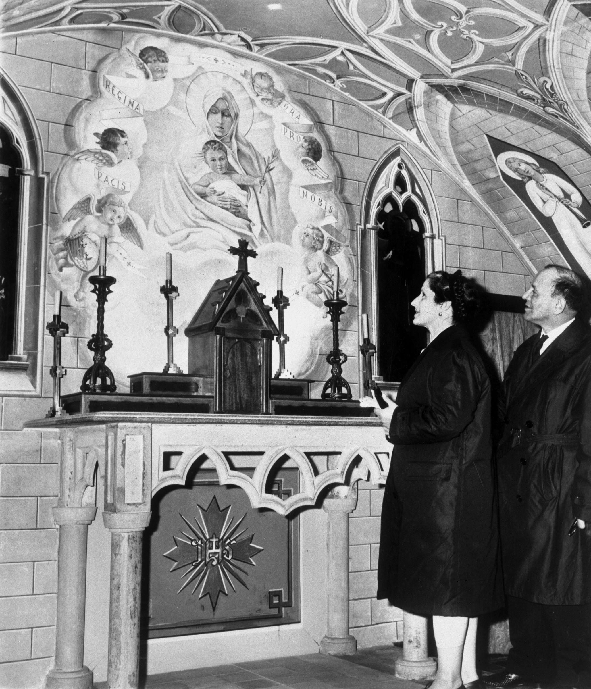 Chiocchetti and his wife, Maria 1964 Domenico Chiocchetti, former Italian POW in the Orkney Islands, Scotland, re-visits his chapel in Lamb's Holm, Orkney with his wife, Maria, 1964. www.Orkneyology.com