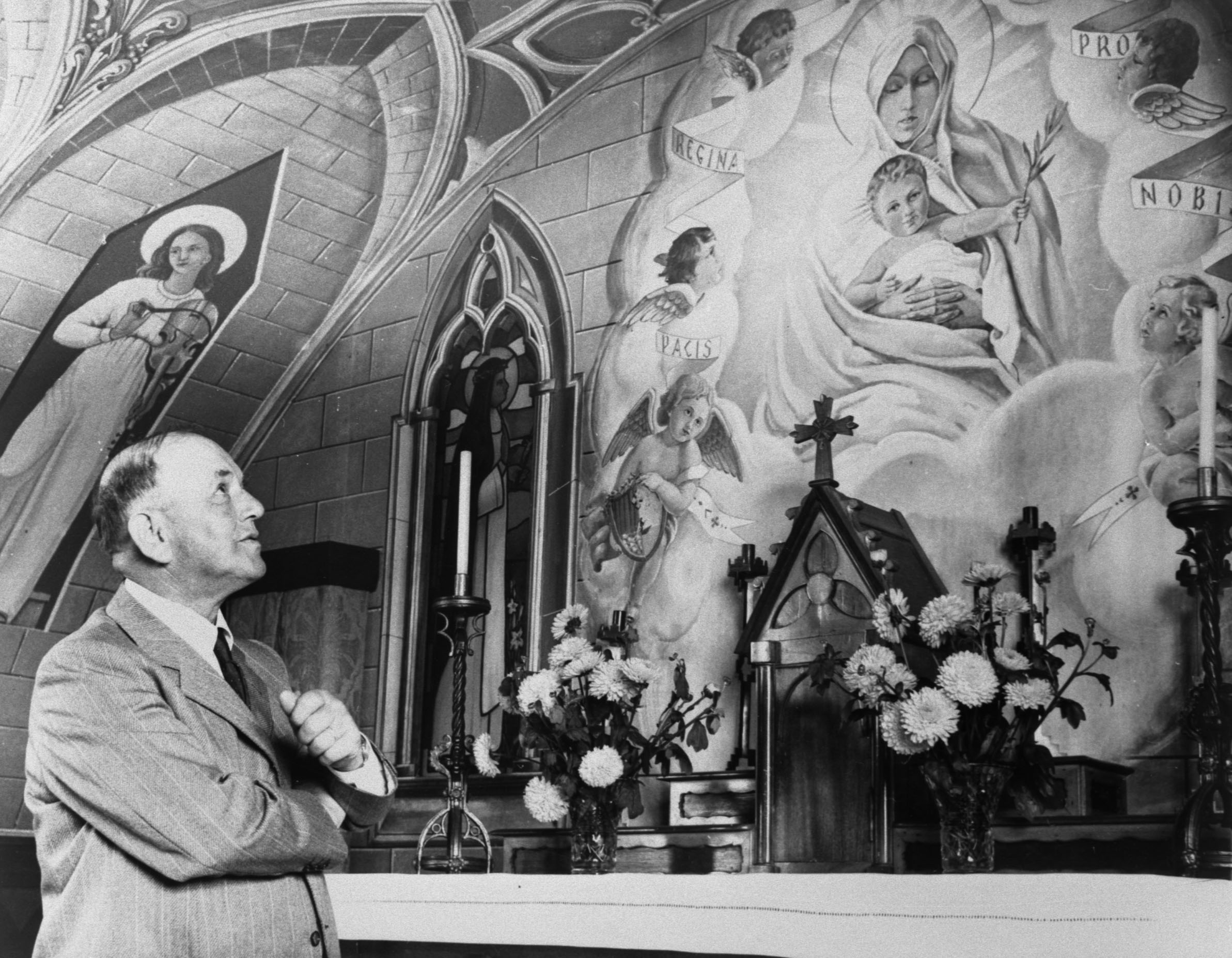Domenico Chiocchetti re-visits his chapel in later years Domenico Chiocchetti, former Italian POW in the Orkney Islands, Scotland, re-visits his chapel in Lamb's Holm, Orkney. www.Orkneyology.com