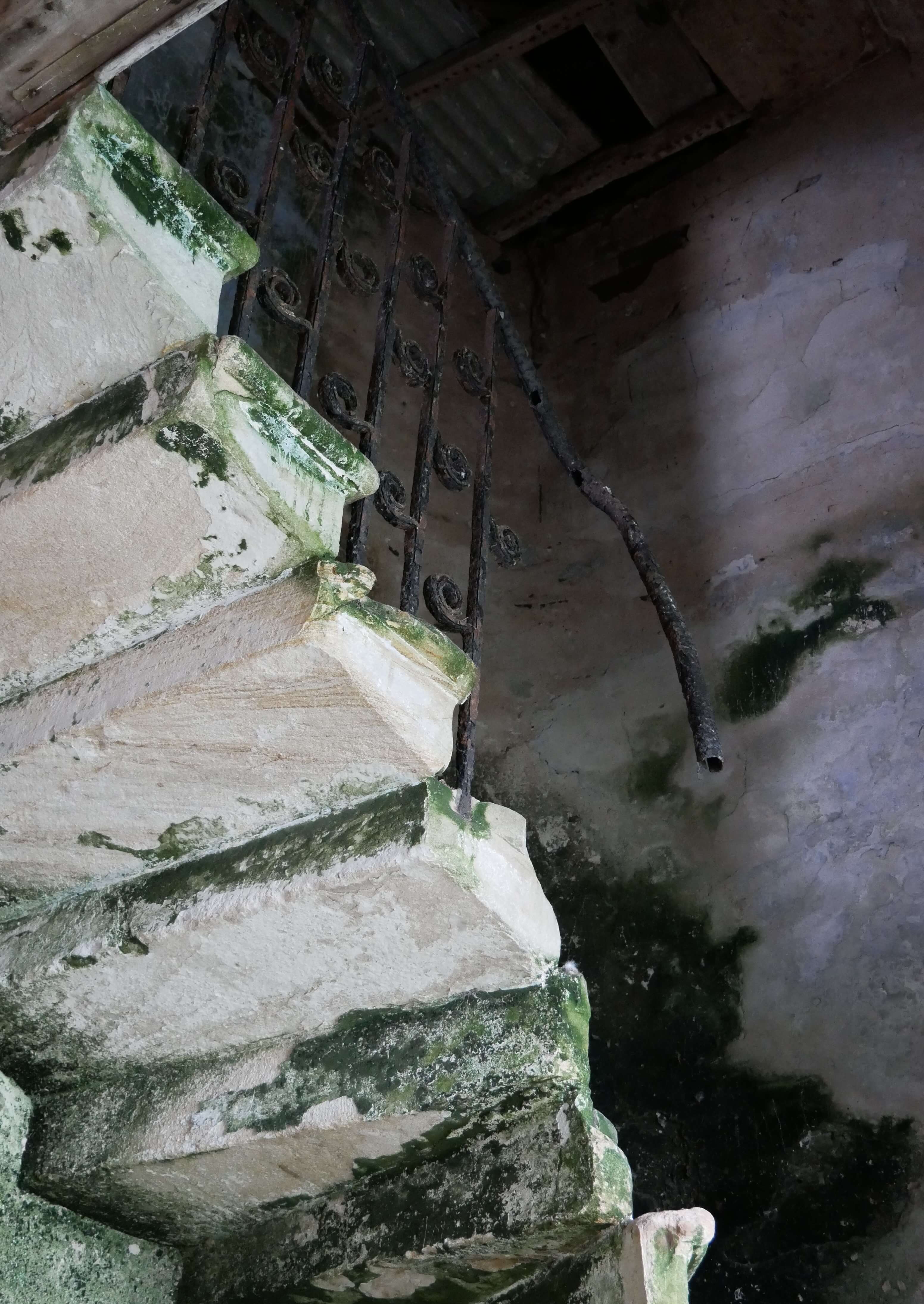 Young John and his eight brothers and sisters once tramped up and down these stairs. Staircase in the Hall of Clestrain, the Rae's family house, Orkney, Scotland, UK