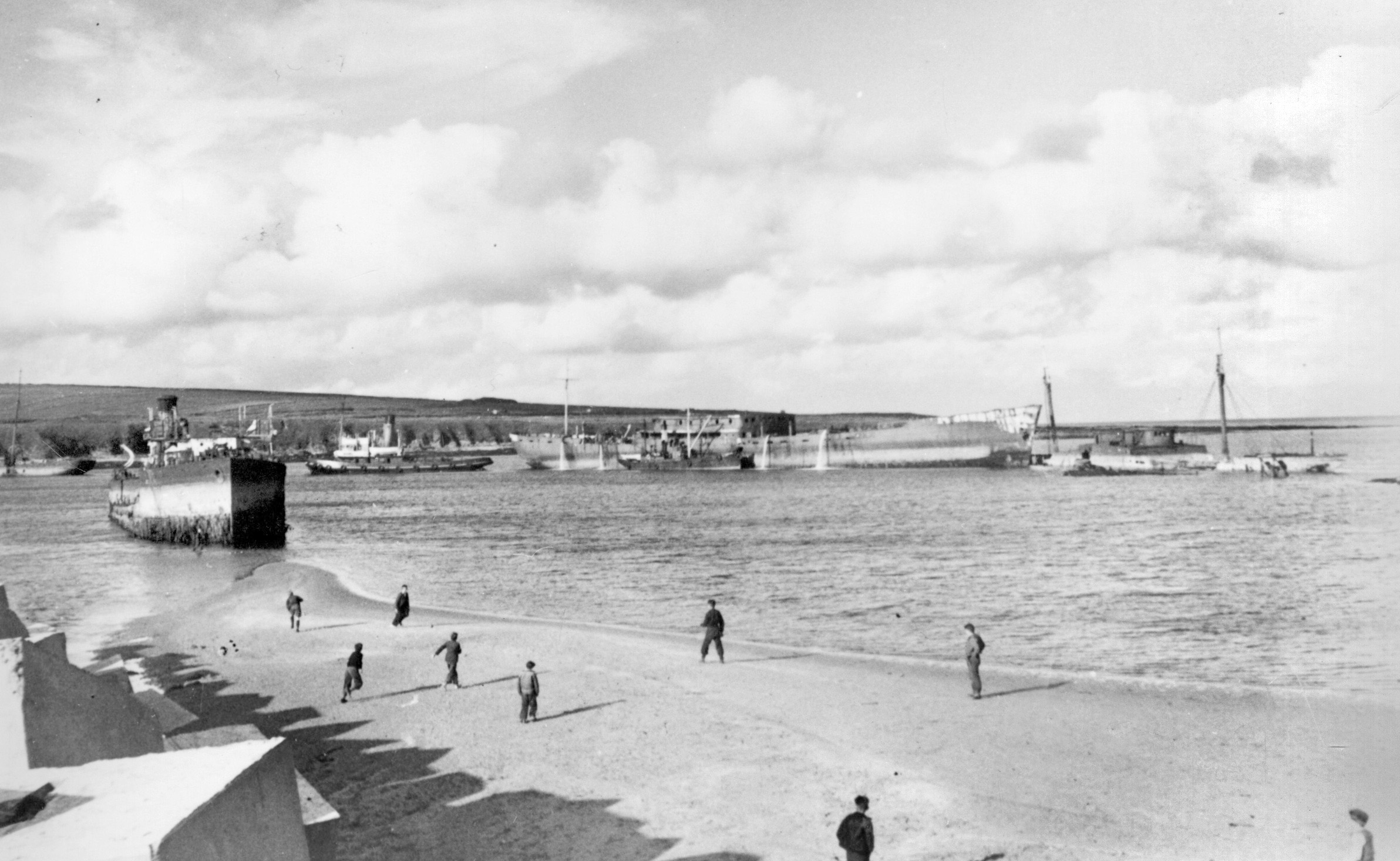 Juniata-beached-1948-Water-Sound-Barrier-4