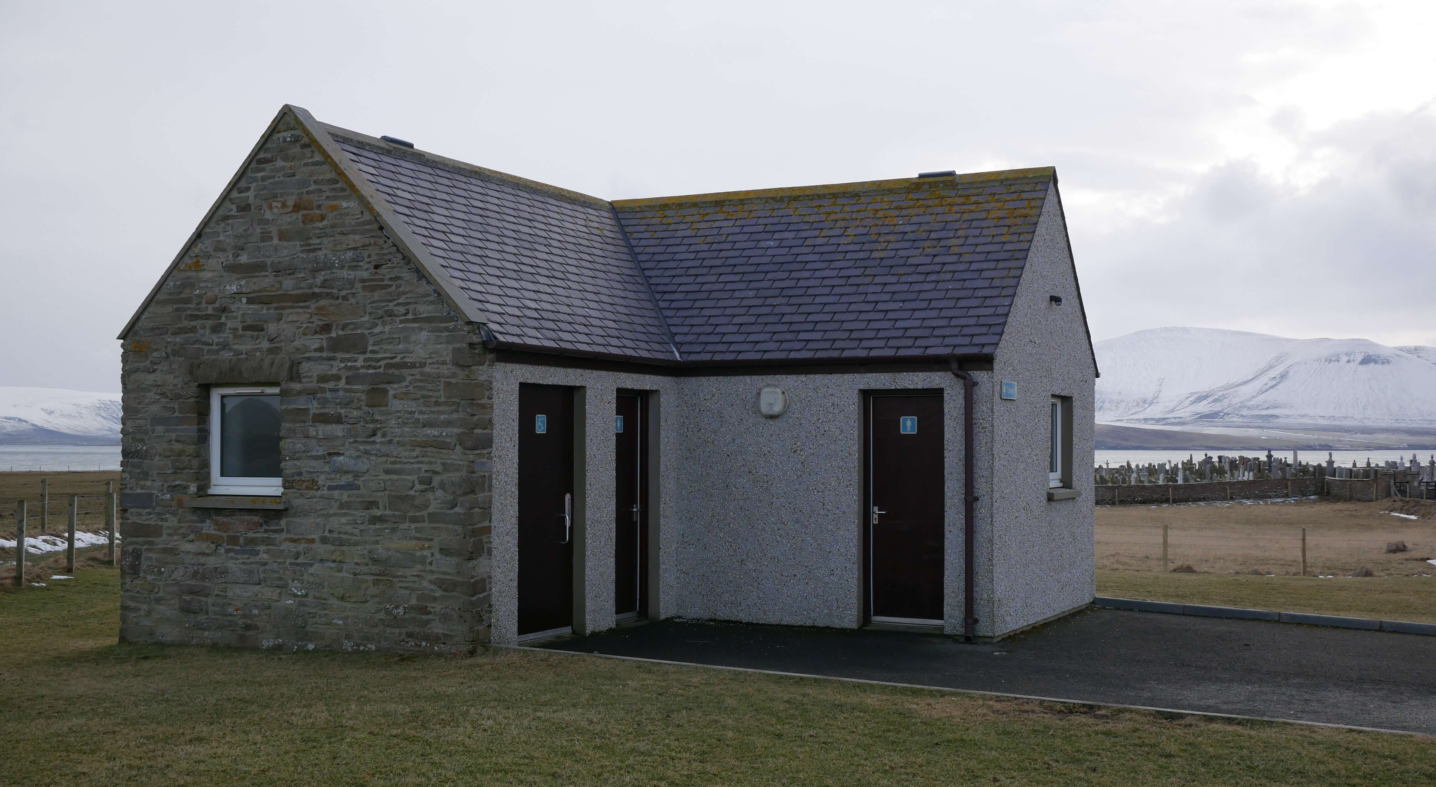 Public toilet at Warbeth Cemetery, Stromness, Orkney