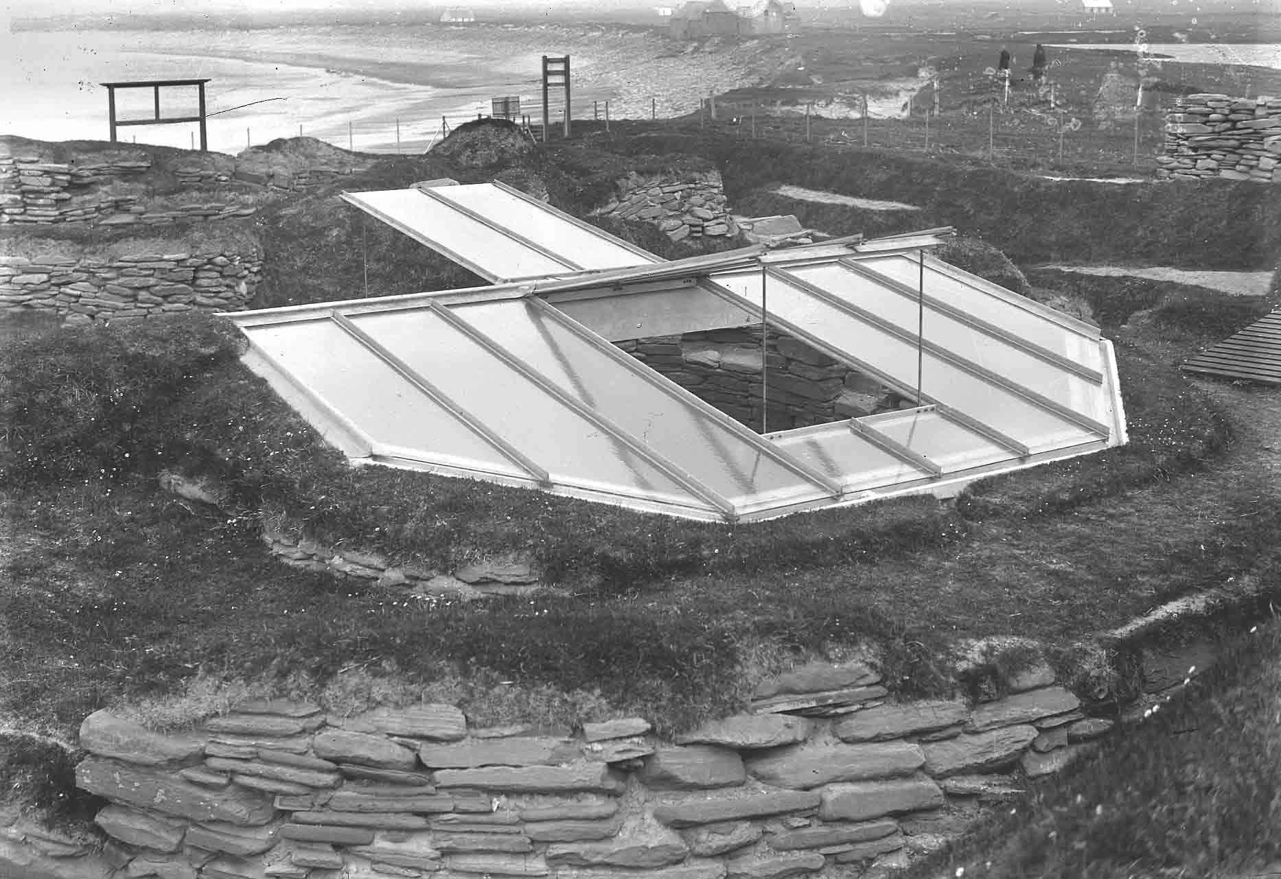 It was a valiant attempt. Attempt to preserve a Neolithic house in Orkney, Scotland. #Orkneyology.com